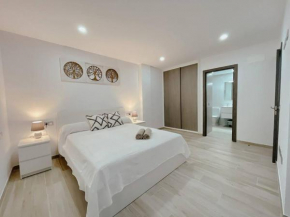 Cozy 2 bedroom apartment in Los Cristianos LC03